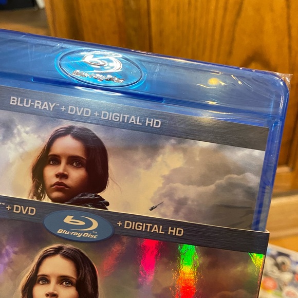 New in Package BluRay DVD A Rogue Story Star Wars - Picture 9 of 9